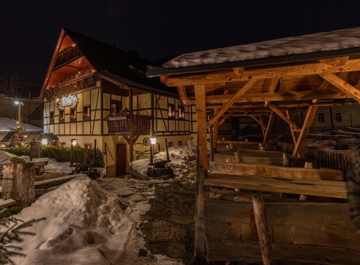 Pension Und Gaststaette Zur Knappenschaenke Thermalbad Wiesenbad Exterior photo